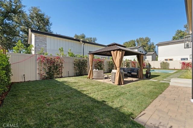 21811 San Jose Street, Chatsworth, CA 91311