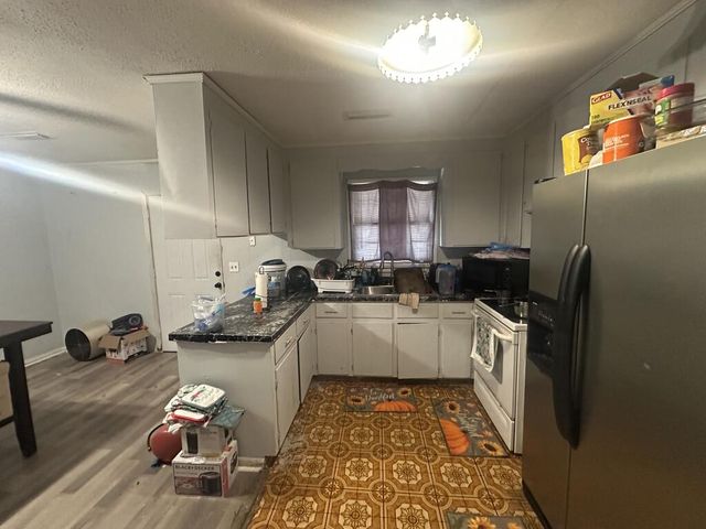 3305 Dena Dr, Dothan, AL 36303