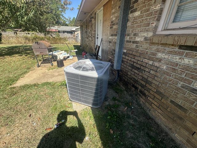 3305 Dena Dr, Dothan, AL 36303