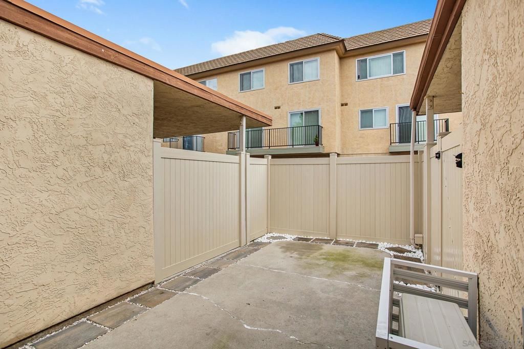 Image 17 of property listing at 7813 Starling Dr, San Diego, CA 92123