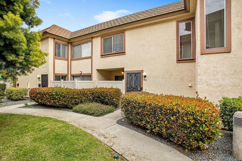 Image 18 of property listing at 7813 Starling Dr, San Diego, CA 92123