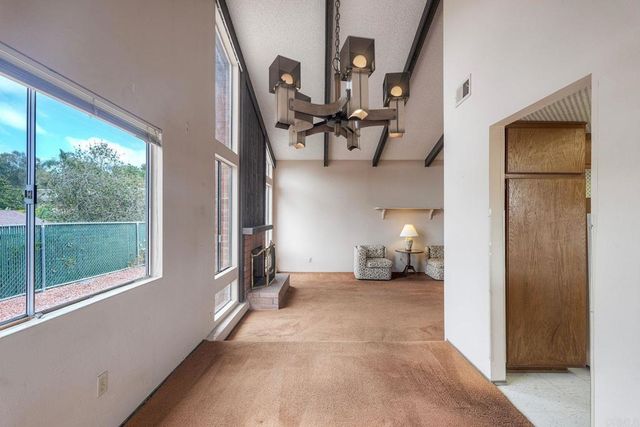 2233 Valley Road, Oceanside, CA 92056