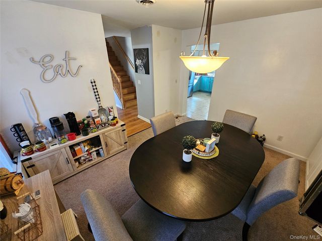 65 W Peenpack Trail, Sparrowbush, NY 12780
