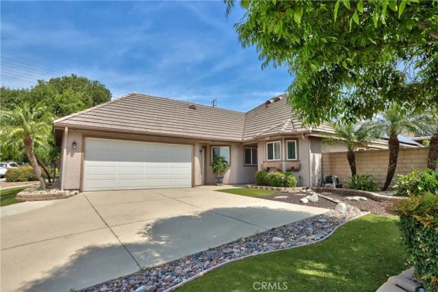 1986 White Rabbit, Upland, CA 91784