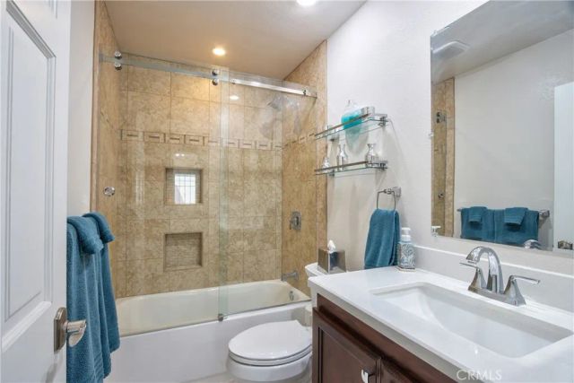 1986 White Rabbit, Upland, CA 91784