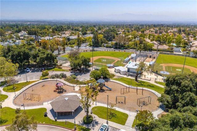 1986 White Rabbit, Upland, CA 91784