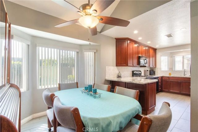 1986 White Rabbit, Upland, CA 91784