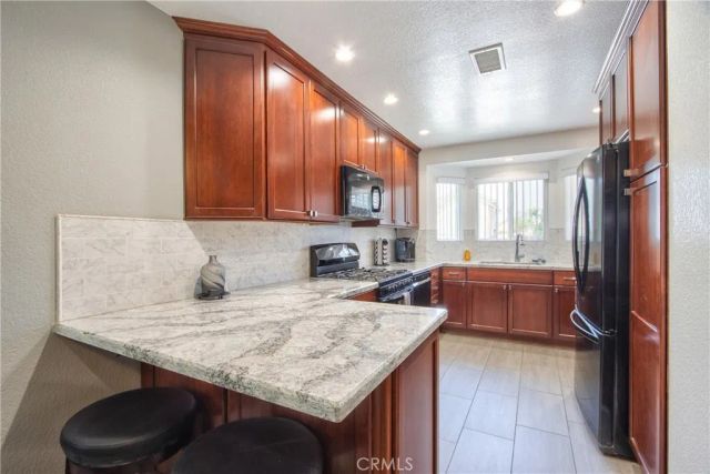 1986 White Rabbit, Upland, CA 91784