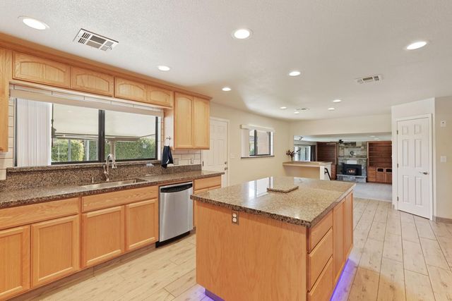 8028 Arroyo Way, Stockton, CA 95209