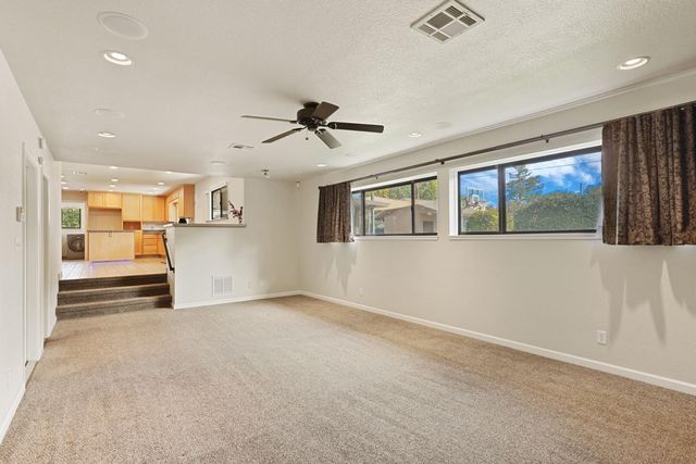 8028 Arroyo Way, Stockton, CA 95209