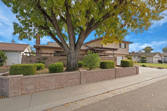 8028 Arroyo Way, Stockton, CA 95209