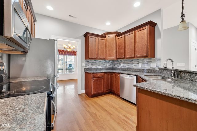 205 S Eastwood Drive, Benson, NC 27504