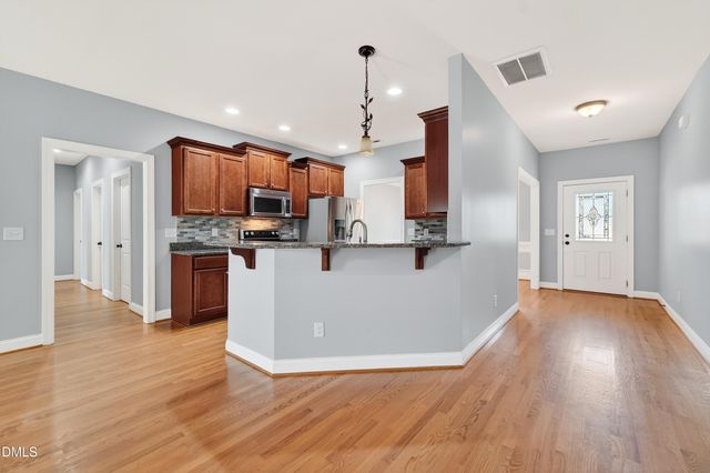 205 S Eastwood Drive, Benson, NC 27504