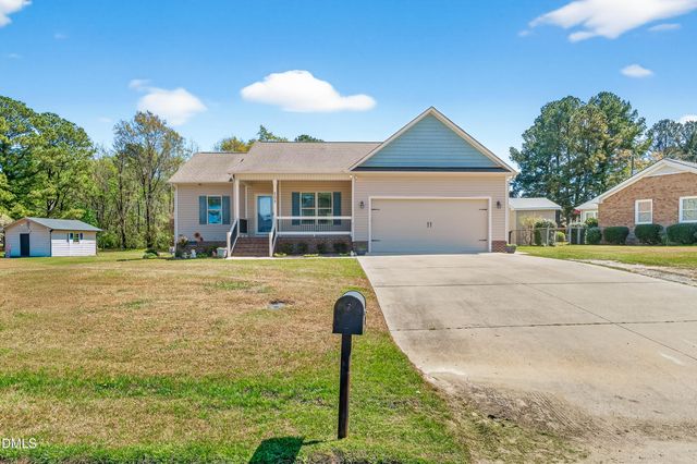 205 S Eastwood Drive, Benson, NC 27504