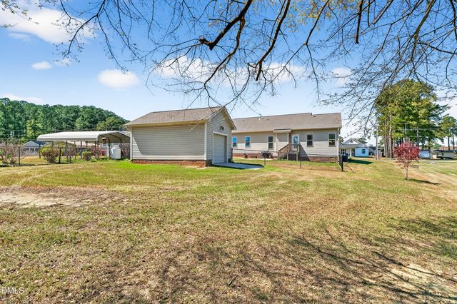 205 S Eastwood Drive, Benson, NC 27504