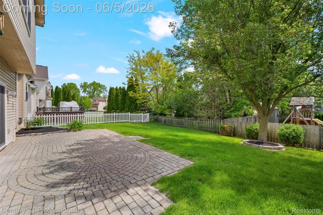 3061 Talon Circle, Orion Charter Township, MI 48360