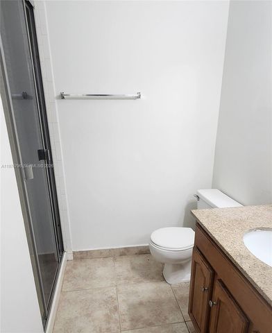 902 NE 209 St 203-40, Miami, FL 33179