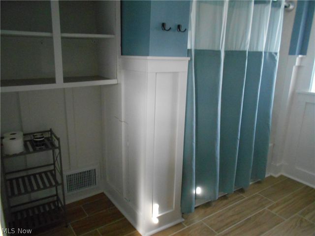 219 17th Street NW, Barberton, OH 44203