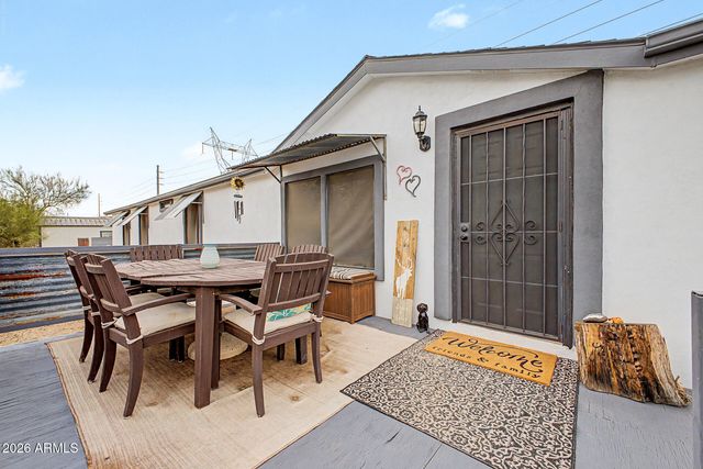 39809 N NEW RIVER Road, Phoenix, AZ 85086