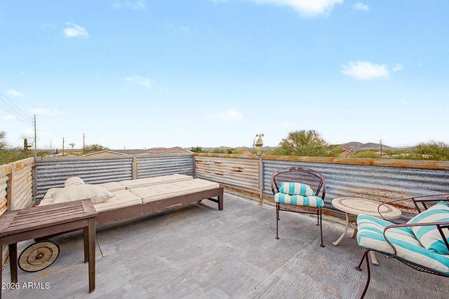 39809 N NEW RIVER Road, Phoenix, AZ 85086