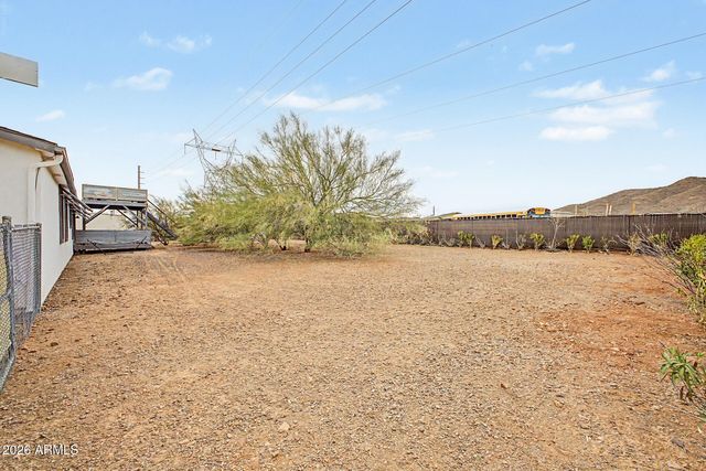 39809 N NEW RIVER Road, Phoenix, AZ 85086