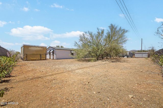39809 N NEW RIVER Road, Phoenix, AZ 85086