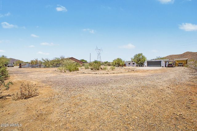 39809 N NEW RIVER Road, Phoenix, AZ 85086