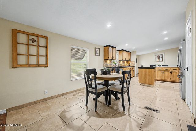39809 N NEW RIVER Road, Phoenix, AZ 85086