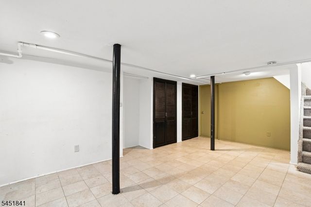 41 N 14Th St, Hawthorne Boro, NJ 07506
