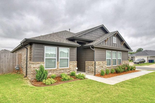 10516 NW 31st Place, Yukon, OK 73099