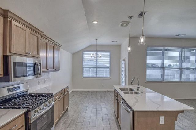 10516 NW 31st Place, Yukon, OK 73099
