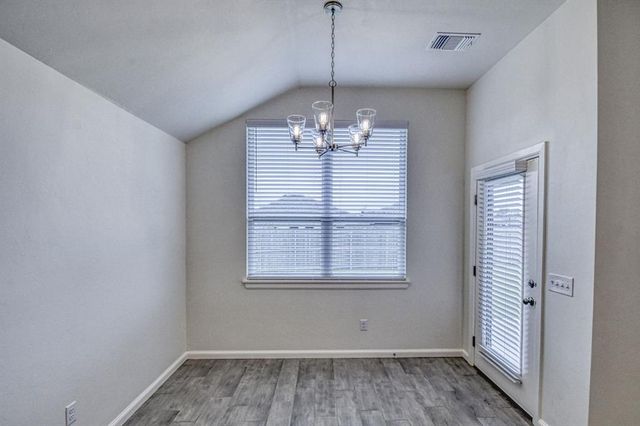 10516 NW 31st Place, Yukon, OK 73099