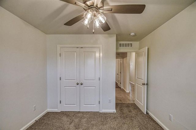 10516 NW 31st Place, Yukon, OK 73099