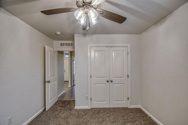 10516 NW 31st Place, Yukon, OK 73099
