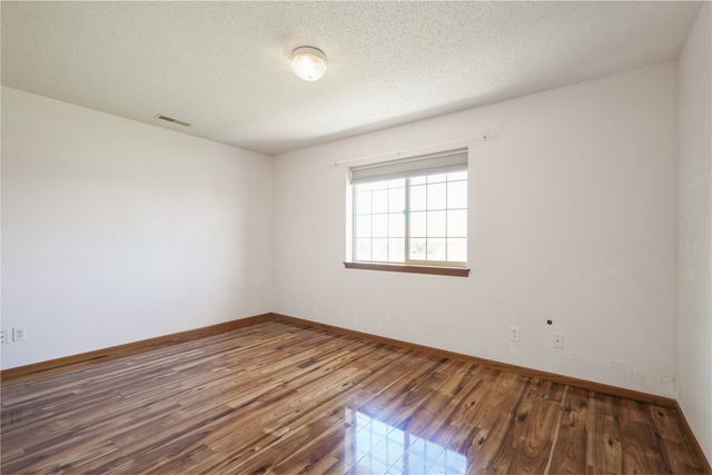 3010 Wilson SW 11, Cedar Rapids, IA 52404
