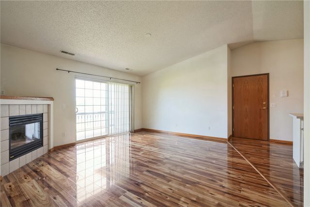 3010 Wilson SW 11, Cedar Rapids, IA 52404
