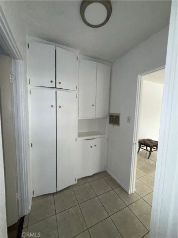 1805 Rimpau, Los Angeles, CA 90019