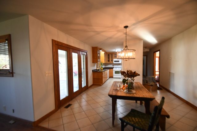 407 Old Hog Creek Road, Waynesboro, TN 38485