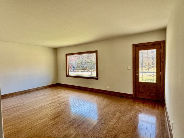 407 Old Hog Creek Road, Waynesboro, TN 38485