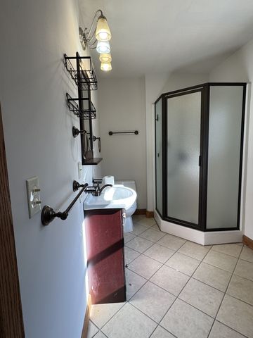 407 Old Hog Creek Road, Waynesboro, TN 38485