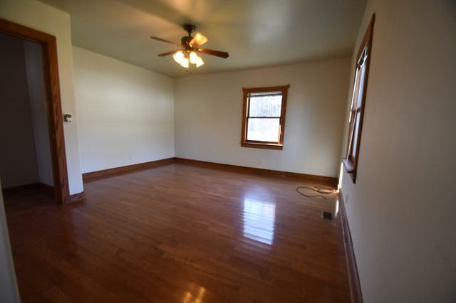 407 Old Hog Creek Road, Waynesboro, TN 38485