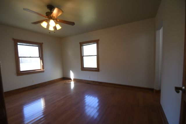 407 Old Hog Creek Road, Waynesboro, TN 38485