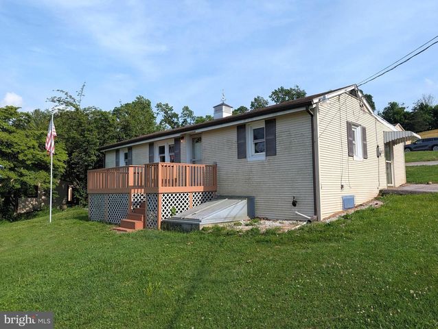 360 SCHOOLHOUSE RD, New Providence, PA 17560