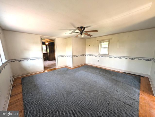 360 SCHOOLHOUSE RD, New Providence, PA 17560