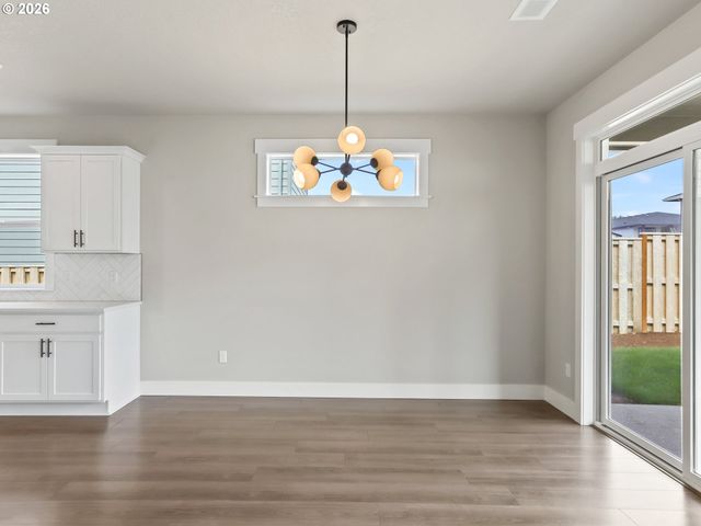 2027 E OTTER Loop 68, La Center, WA 98629