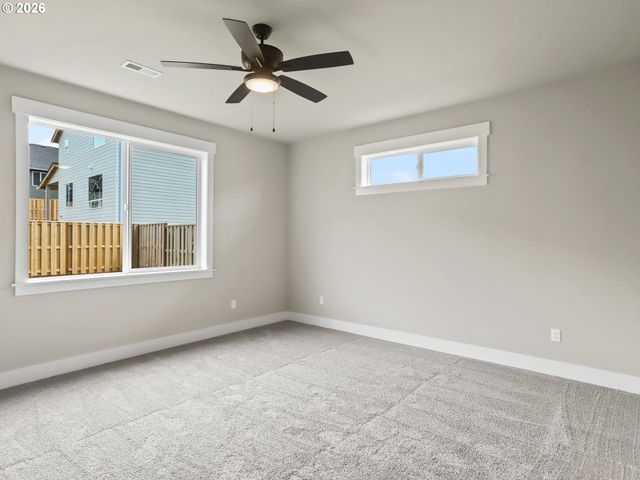 2027 E OTTER Loop 68, La Center, WA 98629