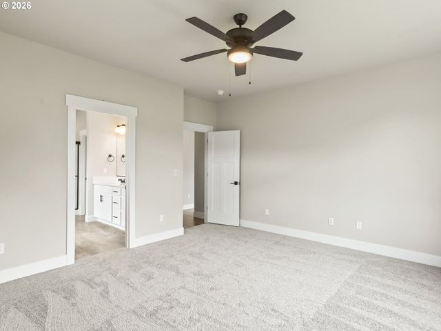 2027 E OTTER Loop 68, La Center, WA 98629