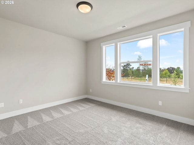 2027 E OTTER Loop 68, La Center, WA 98629