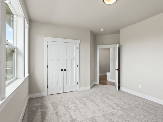 2027 E OTTER Loop 68, La Center, WA 98629