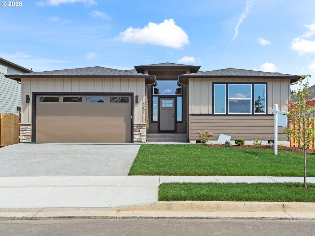 2027 E OTTER Loop 68, La Center, WA 98629